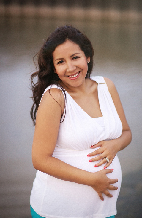 Beach Maternity Session with Silvana