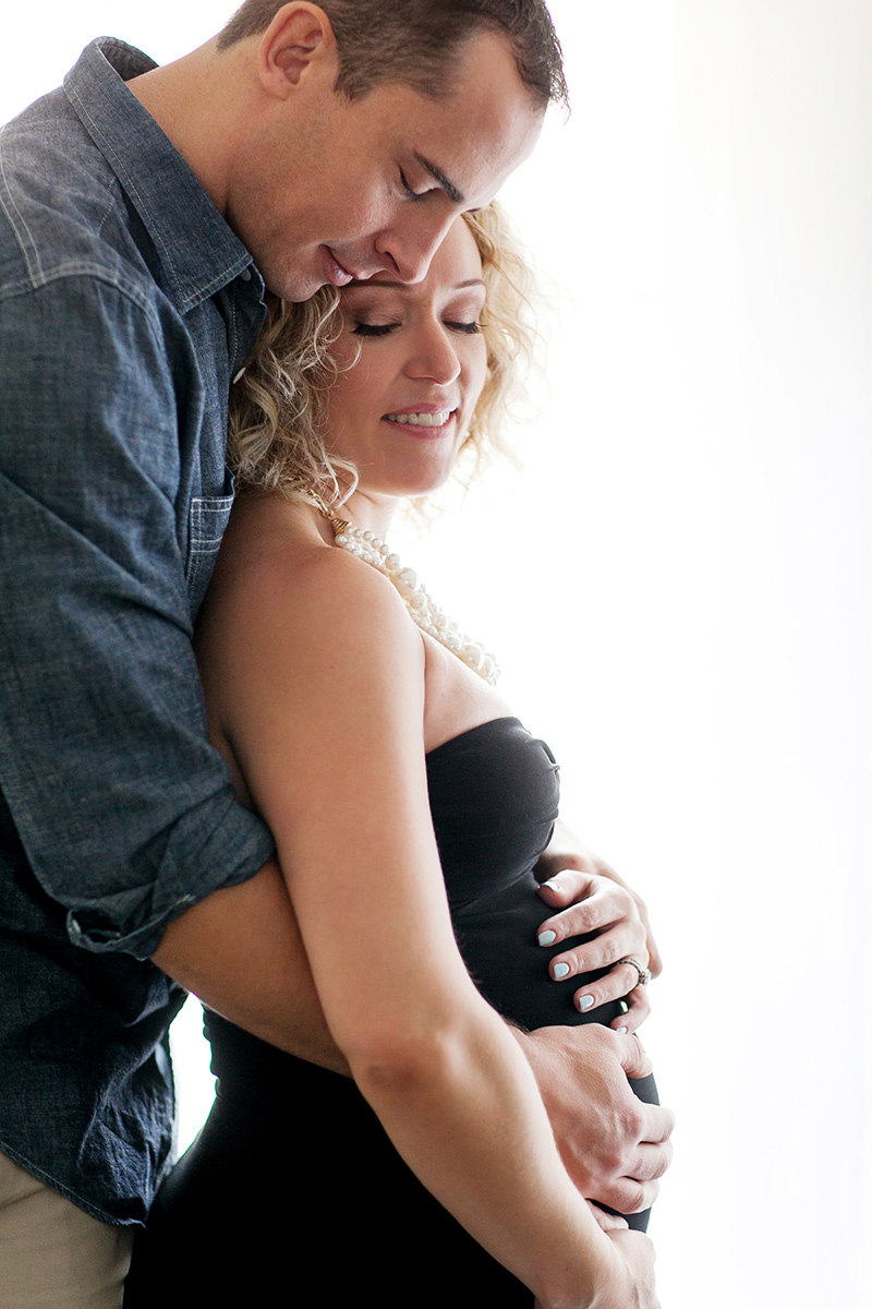 Daddy & Mommy Maternity Photography by Maggie Rife Ponce.