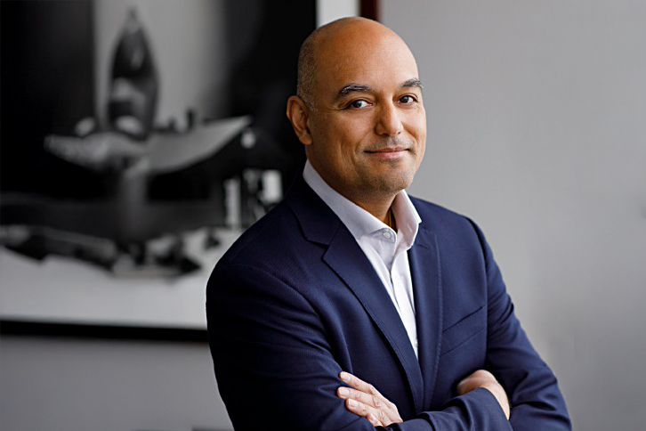 an executive poses for a portrait at magnetar financial